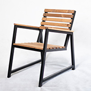 صندلی راحتی چوبی